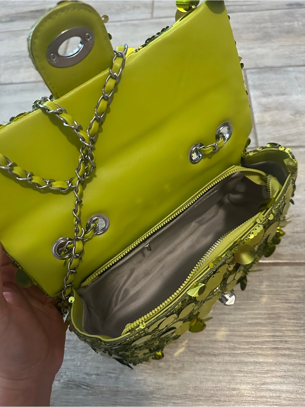 SHEIN Lime Green Sequin Chain Shoulder Bag - Picture 5 of 8